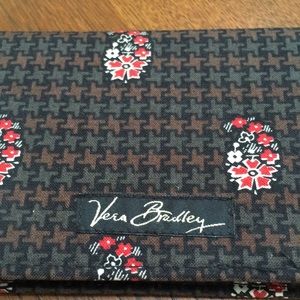 Vera Bradley checkbook cover- holds register & checkbook. Never used, like new.
